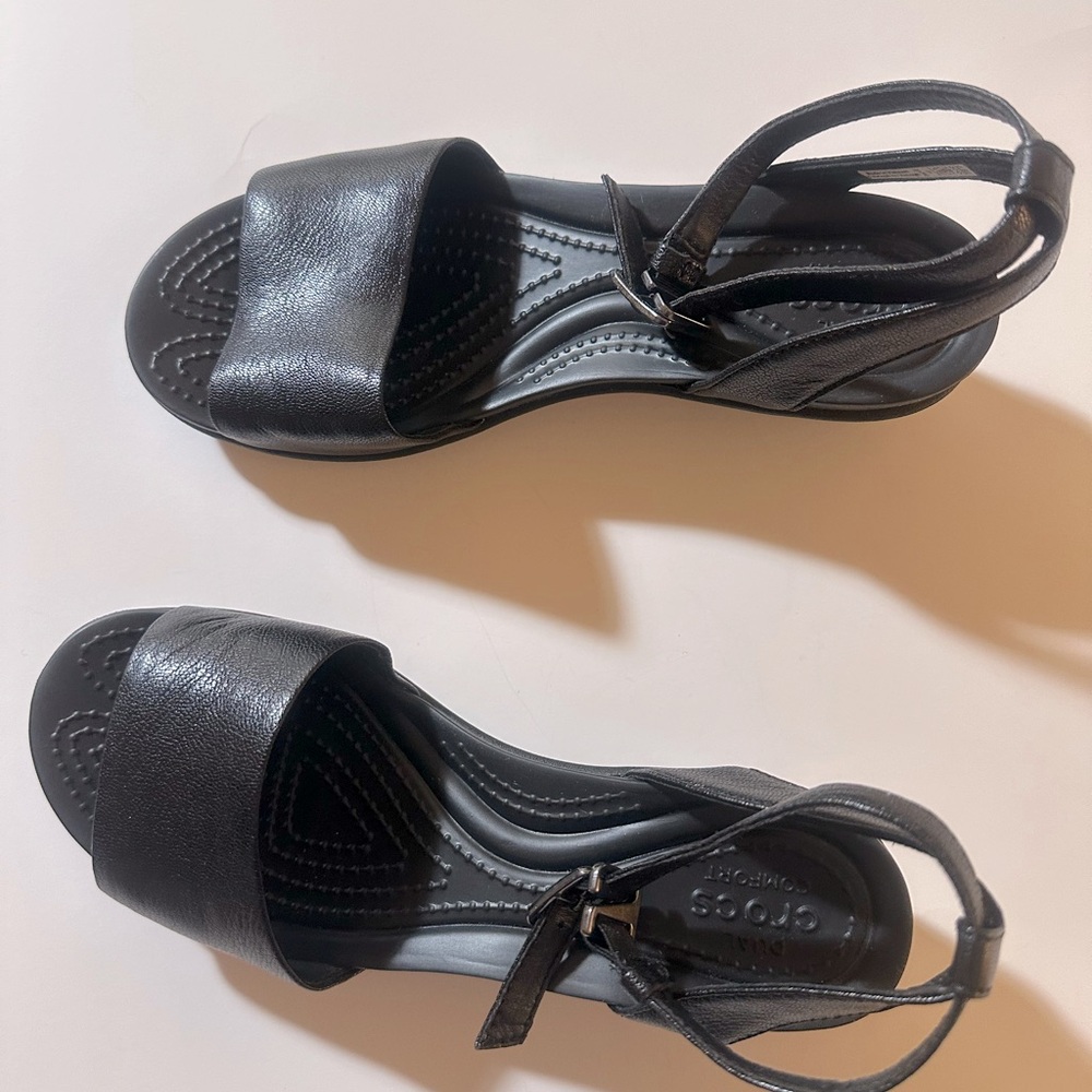 Crocs ankle wrap sandal, size 5W, black color, brand new